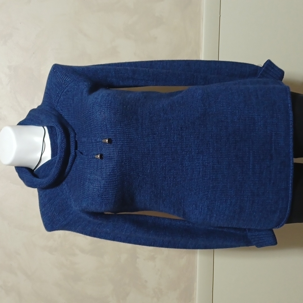 Cable & Gauge Cowl Neck Sweater size M